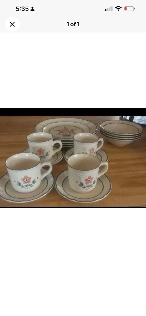 Vintage Hearthside Cumberland Brambleberry Stoneware 16-Piece Set: Cups, Saucers